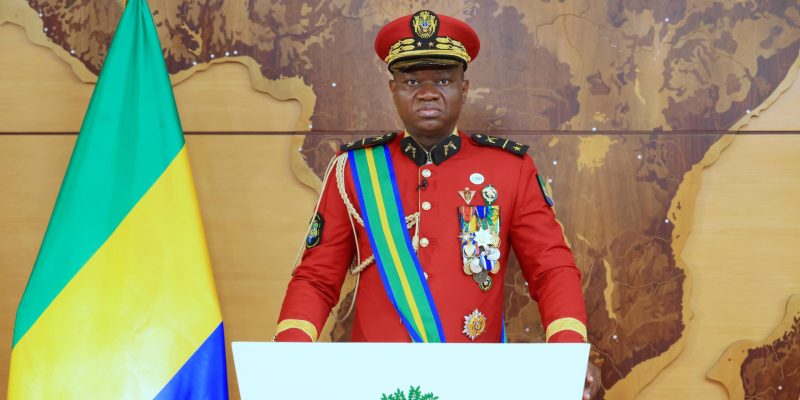 Le Président Oligui Nguema se réjouit de l’adoption de la nouvelle Constitution